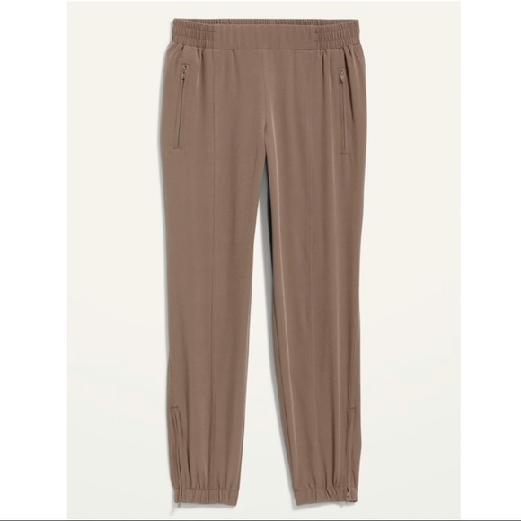 Old Navy Pants - Mid-Rise StretchTech Jogger Pants